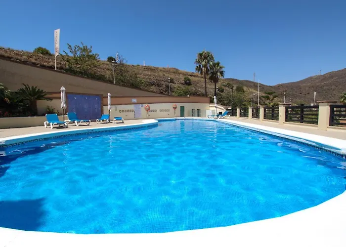 Altos De Tamango Con Vistas Y Pisicina * Нерха