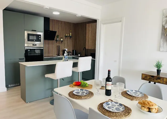 Altos De Tamango Con Vistas Y Pisicina Lägenhet *