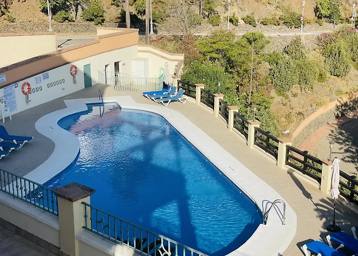 Altos De Tamango Con Vistas Y Pisicina Nerja