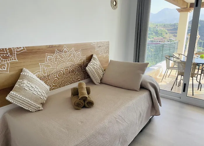 Altos De Tamango Con Vistas Y Pisicina Lägenhet Nerja