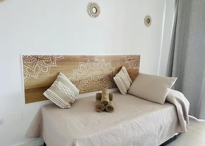 Altos De Tamango Con Vistas Y Pisicina Lägenhet Nerja