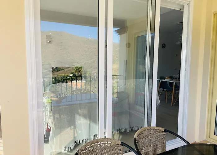 Altos De Tamango Con Vistas Y Pisicina * Nerja